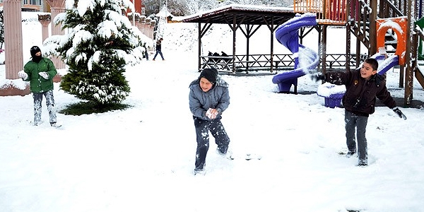 Ankara dahil 29 ilde kar tatili uzatld