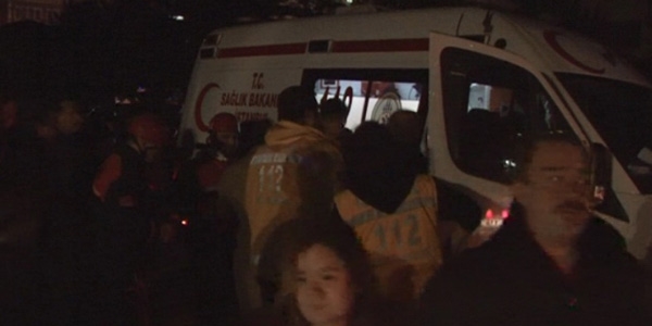 17 katlı bir binada yangın çıktı: 2 ölü