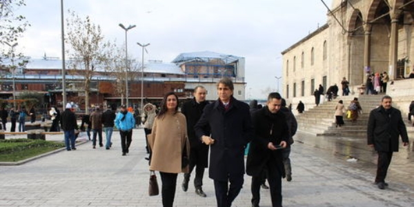 Eminönü araçlara kapanıyor, Sirkeci yer altına iniyor