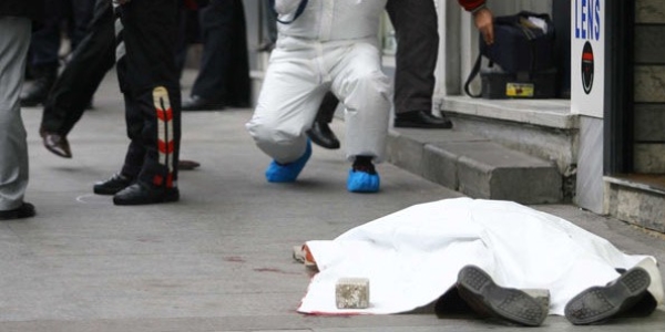 Dink soruşturmasında 2 polis tutuklandı