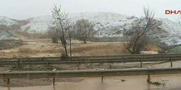 TEM'i sel suları bastı