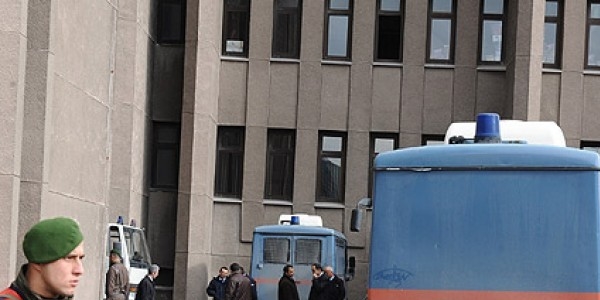 Kamu Sertifikasyon Merkezinin eski yöneticisi tutuklandı