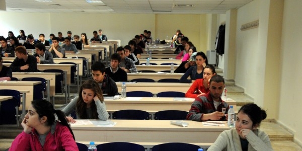 Üniversite adaylarına başvuru uyarısı