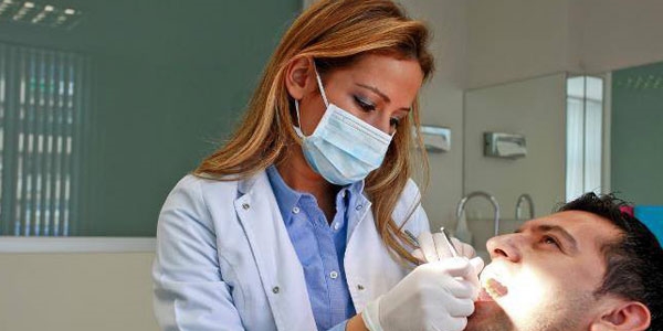 Şarjlı diş fırçaları faydalı mıdır?