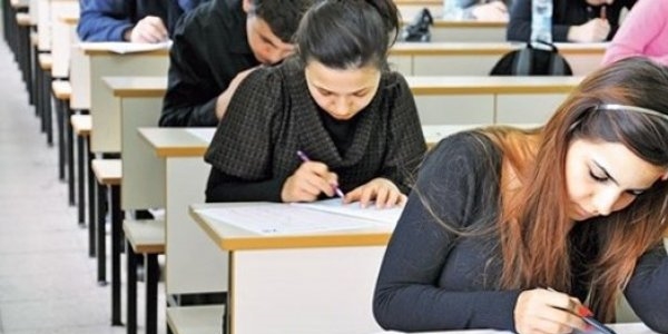 2010 KPSS'den 24 subay eşi tam puan aldı
