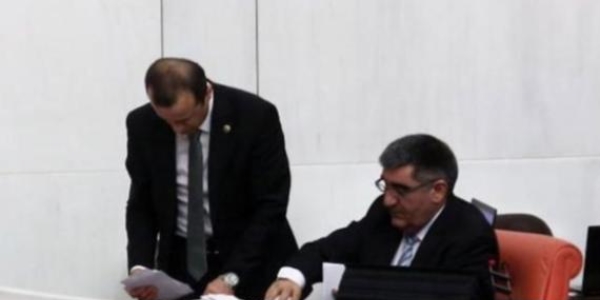 Ak Parti'deki toplam fire sayısı