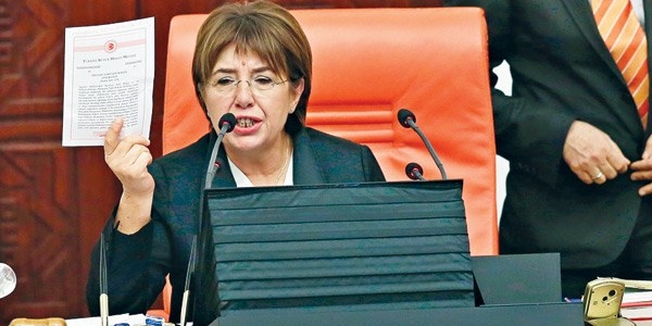 Muhalefetten oylamaya katılmayan 8 kişi