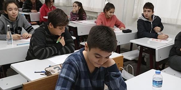 TEOG sınavında birinci olanlar bile korkuyor