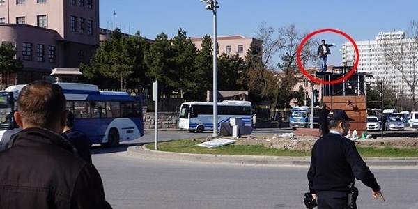 Genelkurmay Başkanlığı kavşağında şüpheli paket paniği