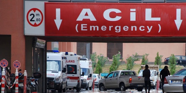 Öğrenciler, semaver ve sobadan sızan gazdan zehirlendi