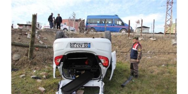 Liselilerin otomobille gezintisi hastanede bitti