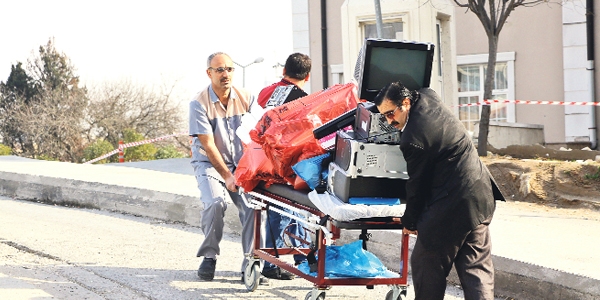 Belediye otoparkı poliklinik kapattı