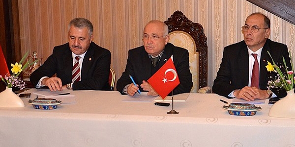 Çiçek'ten teröre karşı iş birliği çağrısı