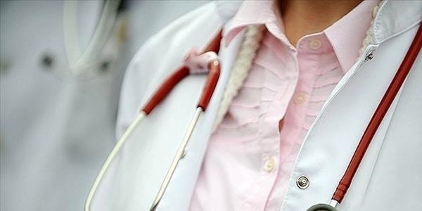 Acildeki doktorlara bonzai eğitimi