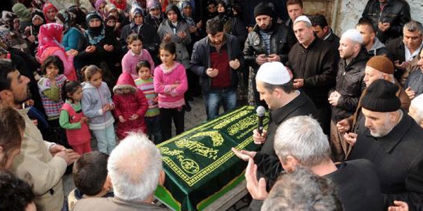 Boğazına mısır kaçması sonucu ölen çocuk için soruşturma