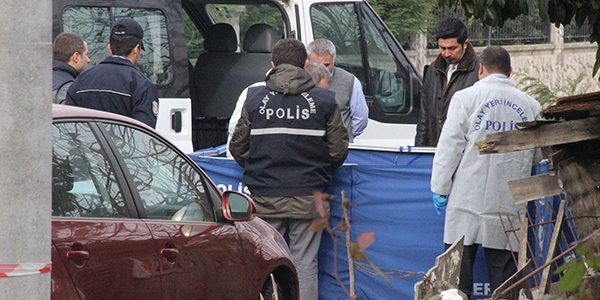 Emekli başçavuş kavgaya karıştı: 1 ölü, 1 yaralı