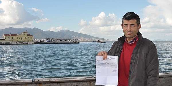 Öğretmen bir liralık banka masrafını geri aldı