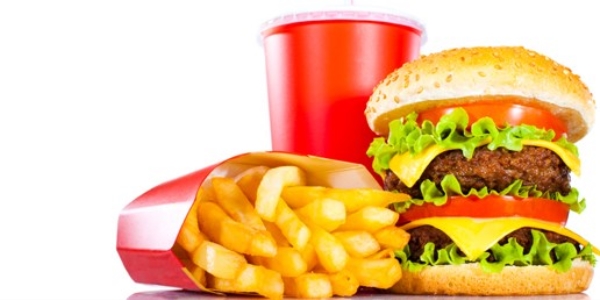Fast food besleniyoruz, giderek Avrupalılaşıyoruz!