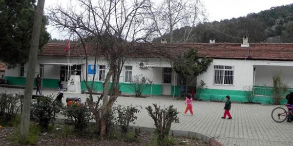 Öğrenci sayısı 10'un altına düşen okul açık kalacak