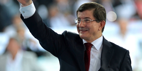 Davutoğlu: Yeni anayasayı milletle yazacağız