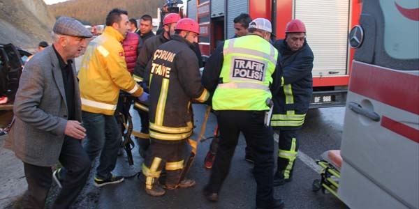 Belediye işcileri kaza yaptı: 5 yaralı