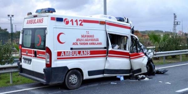 Doktor, ambulans şoförüne 300 bin liralık dava açtı