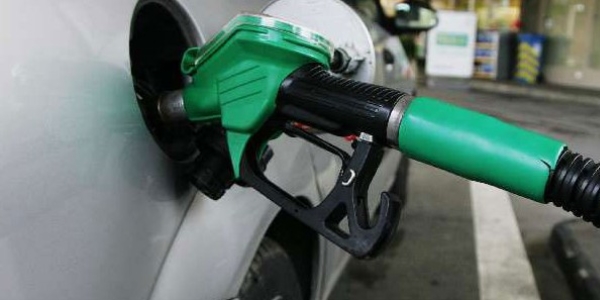 Motorine 6, benzine 11 kuruş zam!