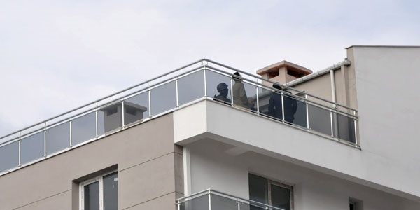 Polisten rehin alan şahsa operasyon