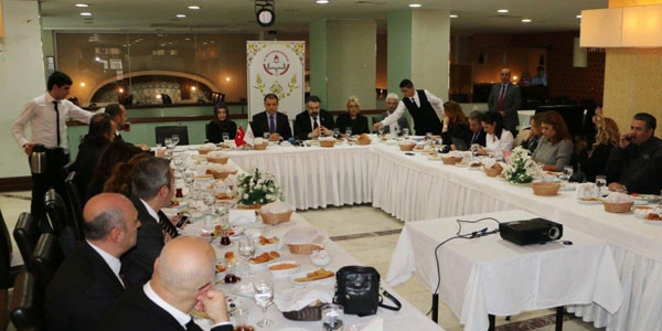 Öğrenciler sınavlara telefonda oyun oynayarak hazırlanacak