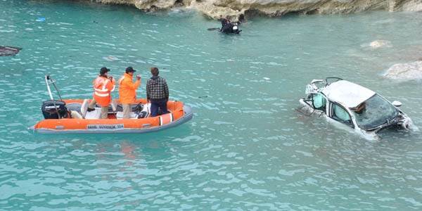 Antalya'da trafik kazası: 3 ölü