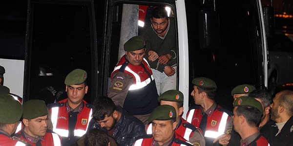Özgecan'ın katil zanlıları adliyeye sevk edildi