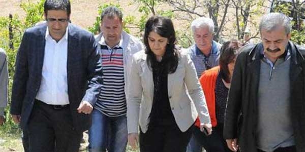 Kandilden silahlı mücadele bitti, Öcalan'a bağlıyız mesajı