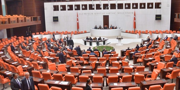 AK Parti'den 'İç Güvenlik Paketi' için bilgi notu
