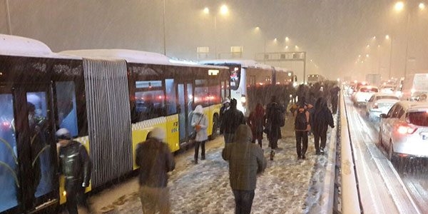 TEM otoparka döndü, FSM saatlerce kapandı