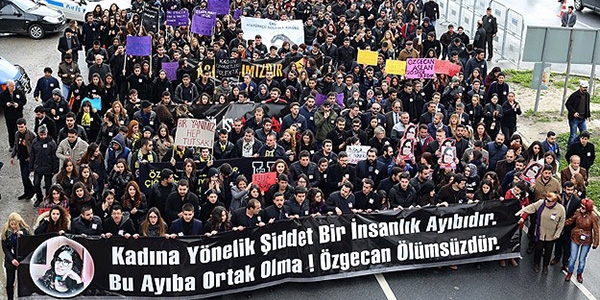 Özgecan'ın okulunda protesto