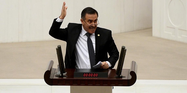 Özkes: Din görevlilerinin sorunları çok fazla