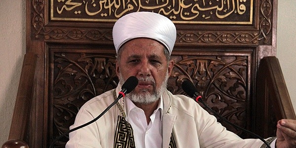 Diyanet: Zorunluluk varsa kabir naklinin sakıncası yoktur