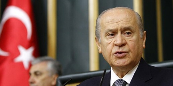 Bahçeli, Ege Üniversitesi rektörünü istifaya davet etti
