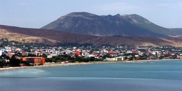 Doğu'nun en büyük ilçelerinden Tatvan'a ambargo