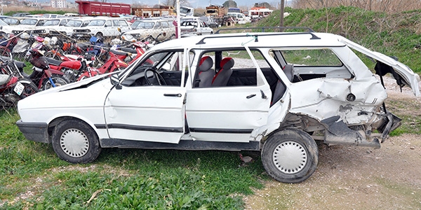 Okul yolunda kaza: 1 öğrenci öldü, 3'ü yaralı