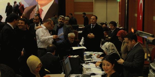 AK Parti'nin adaylık geliri 28.5 milyon TL