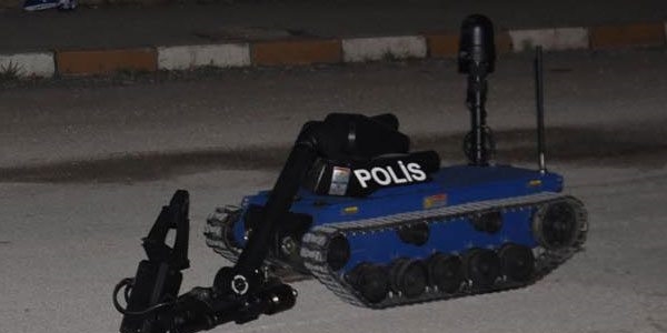 Reyhanlı'da 2 bomba kontrollü patlatıldı