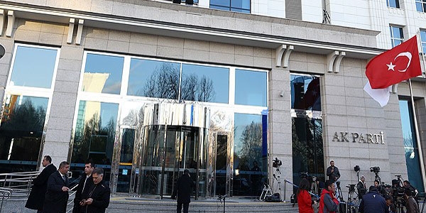 Önce kadına şiddete karşı imza, sonra oy atacaklar