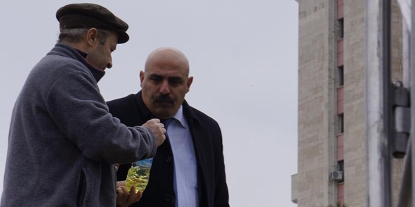 Protestocu esnafı, Bakan Müezzinoğlu sakinleştirdi