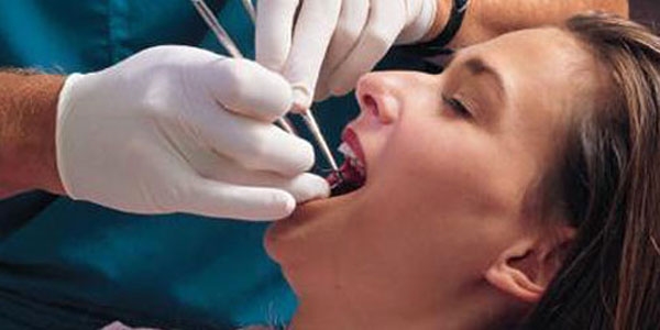 Navigasyon yönetimi ile 4 dakikada implant