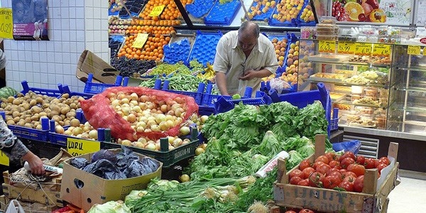 Şubat ayında en çok salatalığın fiyatı arttı