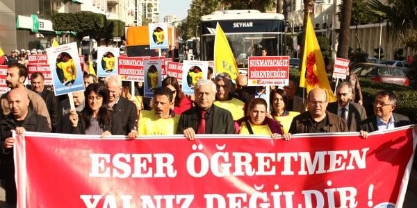 Gezi'den meslekten atılan öğretmen beraat etti