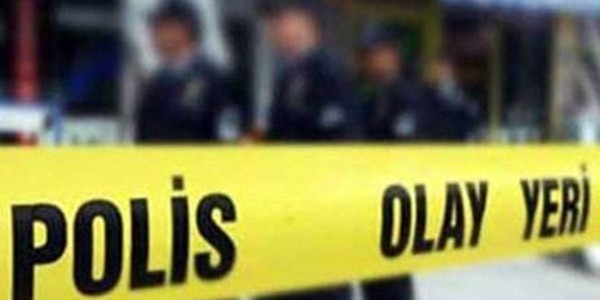 Okulda bıçaklı kavga: 1 yaralı
