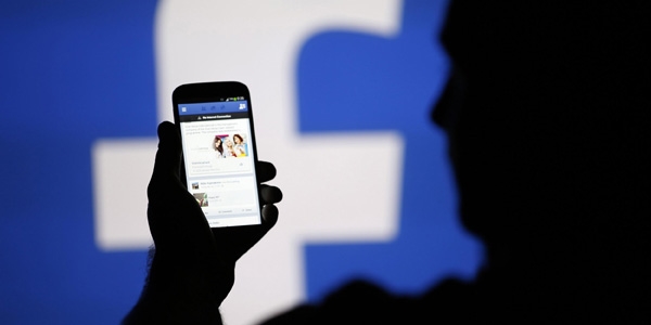 'Facebook bir polis gibi almyor'