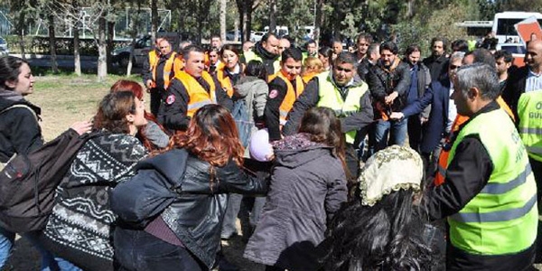 Ege niversitesi'nde gerginlik